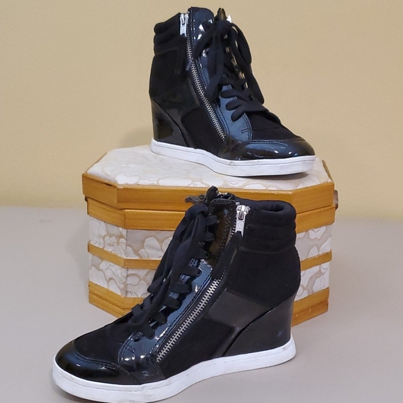 Rock & Republic Shoes - Rock & Republic Size 7 1/2 Wedge Sneakers